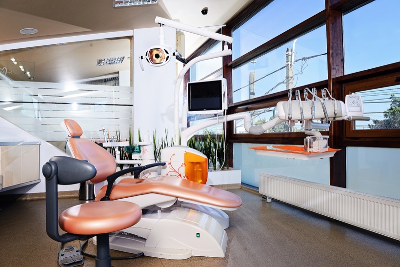 Clinica DentalTours din Timișoara